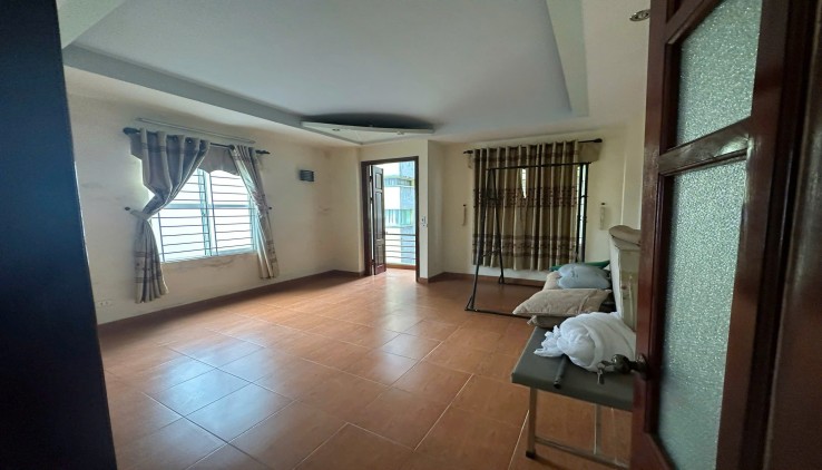 Cho thuê nhà ngõ ô tô Tây Sơn, 55m2, 5 tầng, 6 ngủ, 18 Triệu